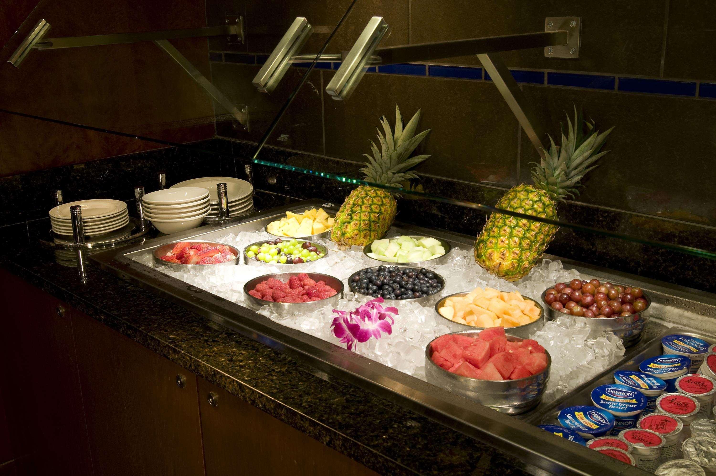 מלון Doubletree By Hilton נורווק מסעדה תמונה