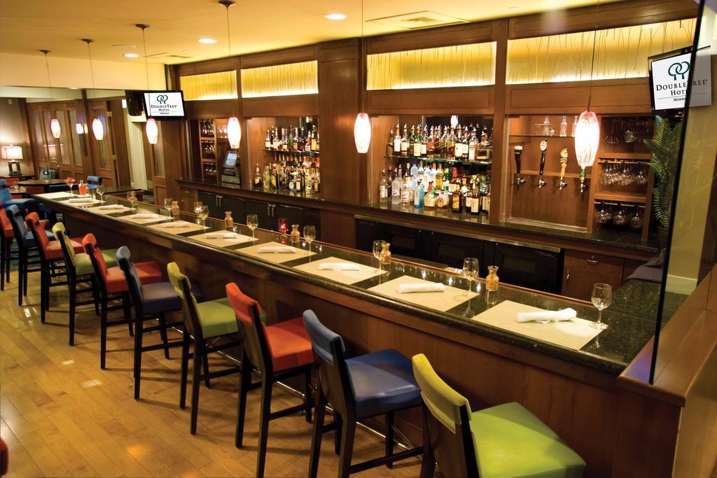 מלון Doubletree By Hilton נורווק מסעדה תמונה